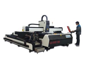 mini máquina de corte do laser da alta potência, equipamento do corte do laser da fibra com tabela da troca
