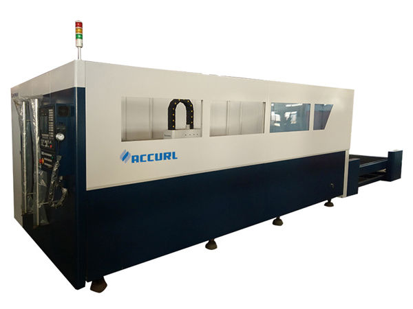 Máquina de corte do laser do metal da fibra 700-2000w com refrigerar de água